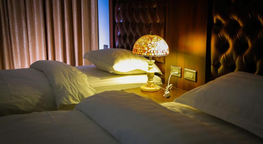 Qaser Al-Sultan Hotel Suites photo