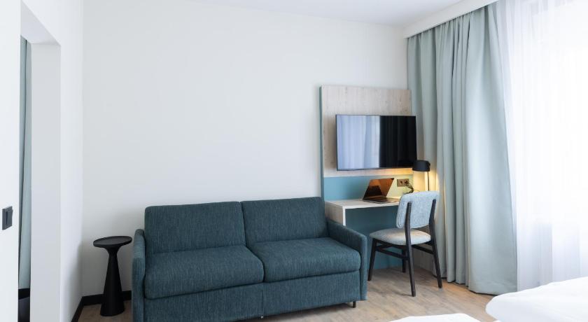 Image of Comfort Room 8