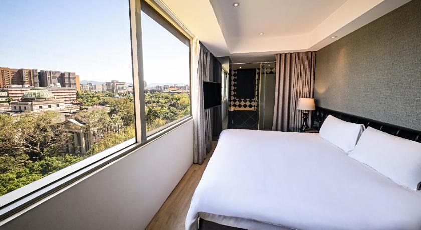 Image of Double Room with View 5