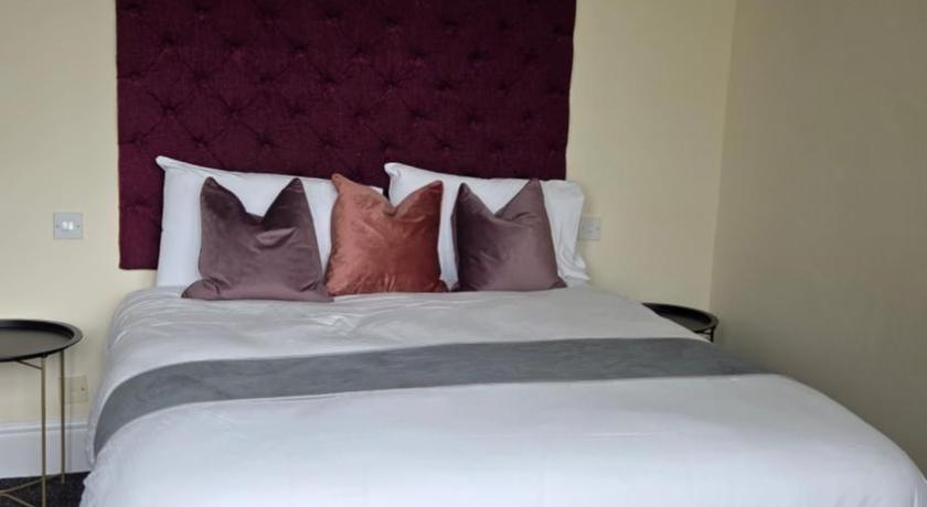 Image of King Room with Garden View 3