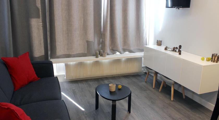 Image of Studio (3 Adults) 0