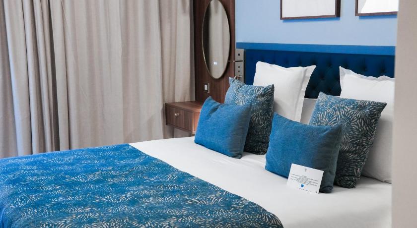 Image of Premium Double Room with Patio View 9