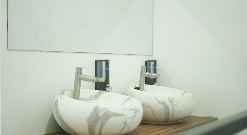 TWD hostel - image 16