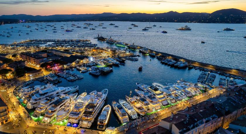 Rare ! St-Tropez Port Quai d'Honneur, Terrace Sea View