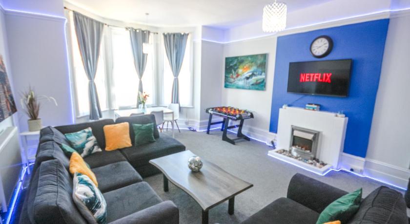 Spacious Apartments - 8ight Havens