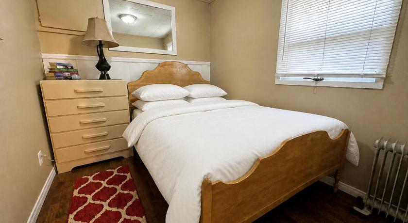 Image of Two-Bedroom Cottage 0