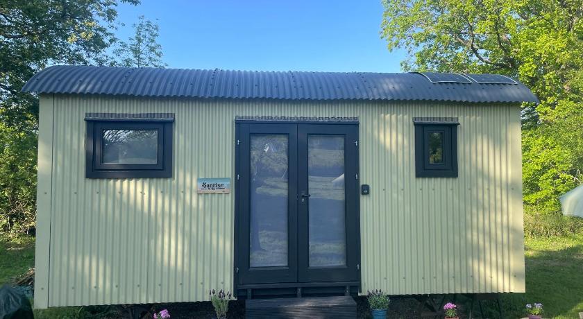Apple Orchard Shepherd Huts