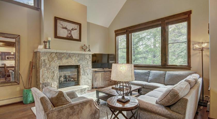 Image of 3 Bedroom Condominium 11