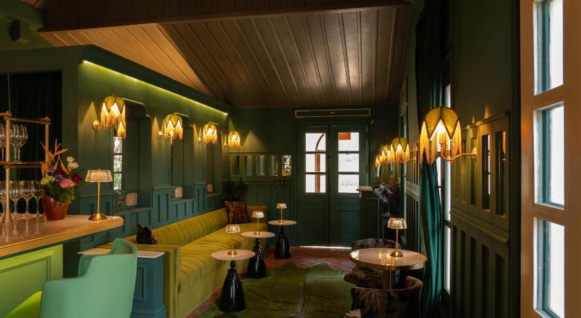 Satri House Hotel - image 15
