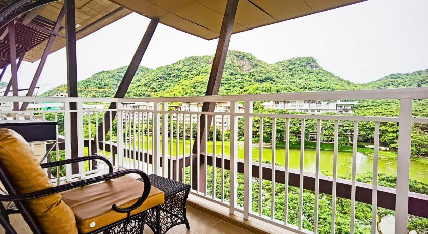Image of Three-Bedroom Premium Apartment with Resort View 1