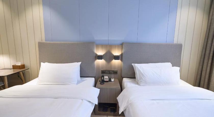 Hanting Hotel Wuhan Chuhe Hanjie Metro Station – Wuhan, OH