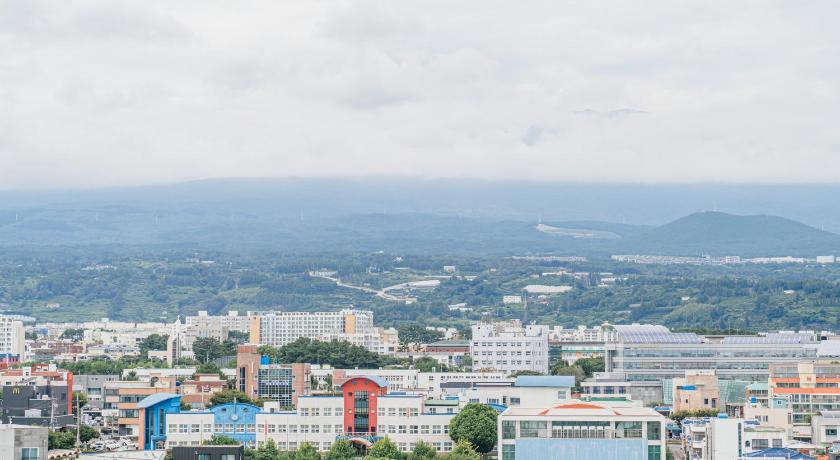 Image of Standard Double City View 13