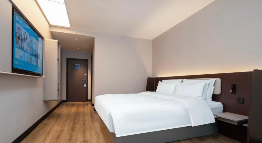 Hanting Hotel Wuhan Hongshan Square Metro Station - image 40