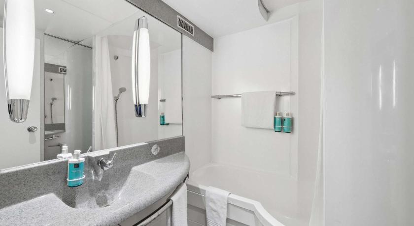 Image of Superior Room with 1 Double Bed 2