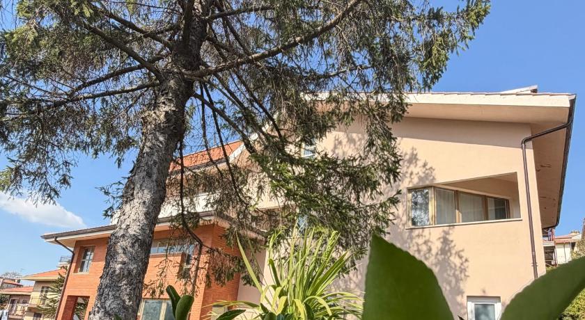 Firmamento Royal House
