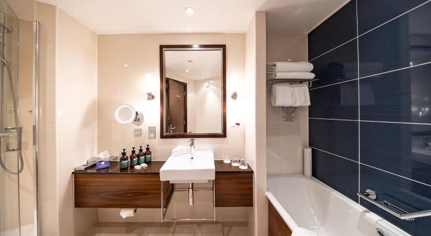 Immagine di One-Bedroom Suite with Sofa Bed - Lounge Access 2