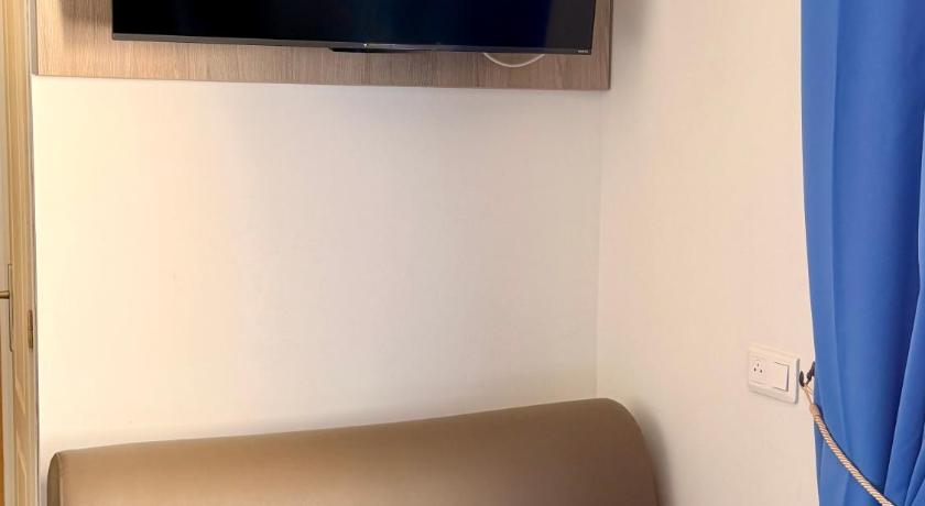 Image of Superior Double Room - North Side 11