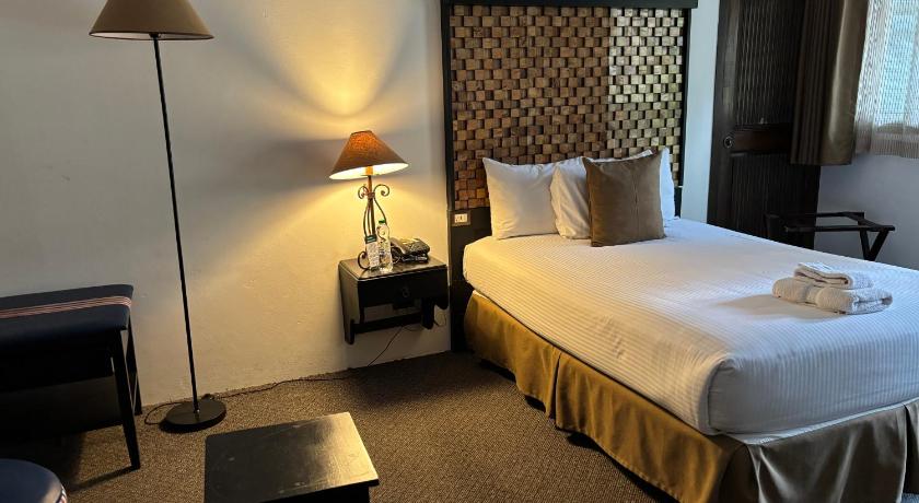 Image of Standard Twin Room 1