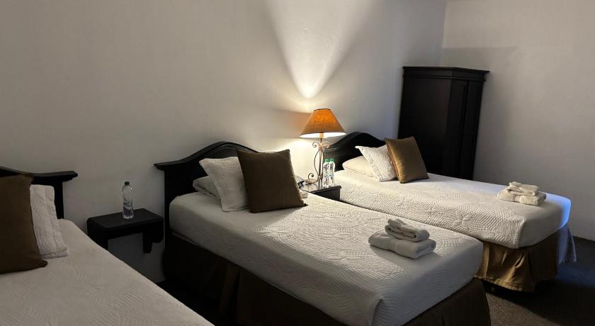 Image of Triple Room 3
