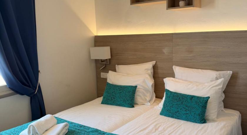 Image of Superior Family Room  - Sea View 3