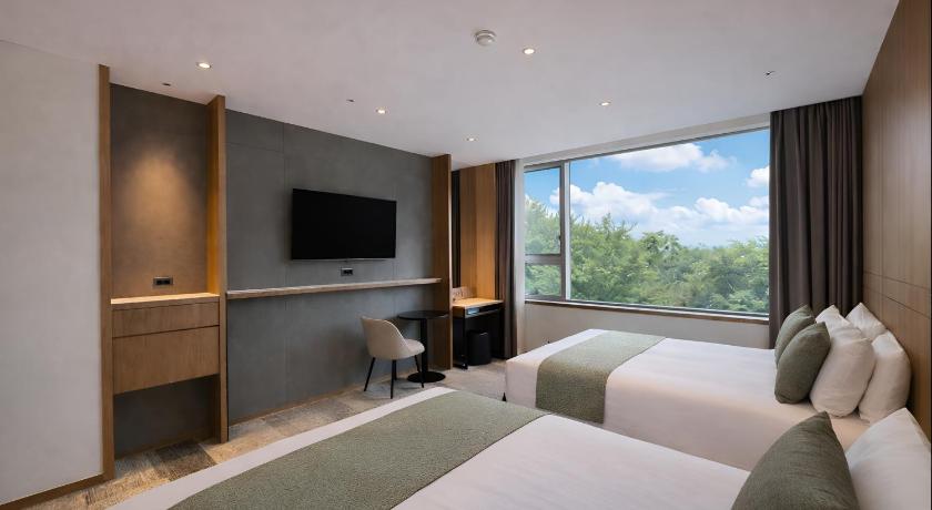 Image of Family Twin Room 1
