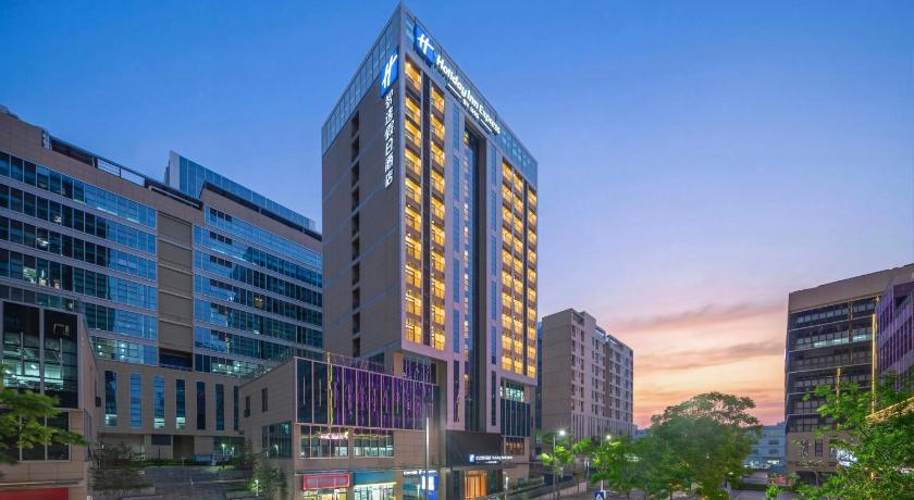 Holiday Inn Express Shenzhen Baolong Metro Station By IHG - image 16
