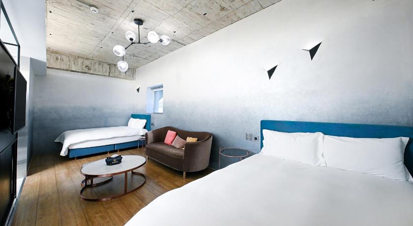 Image of Deluxe Quadruple Room 7