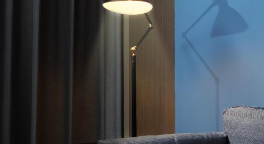 高级客房 - 带1张特大号床和阳台 (Premium, Guest room, 1 King, Balcony)圖片 5