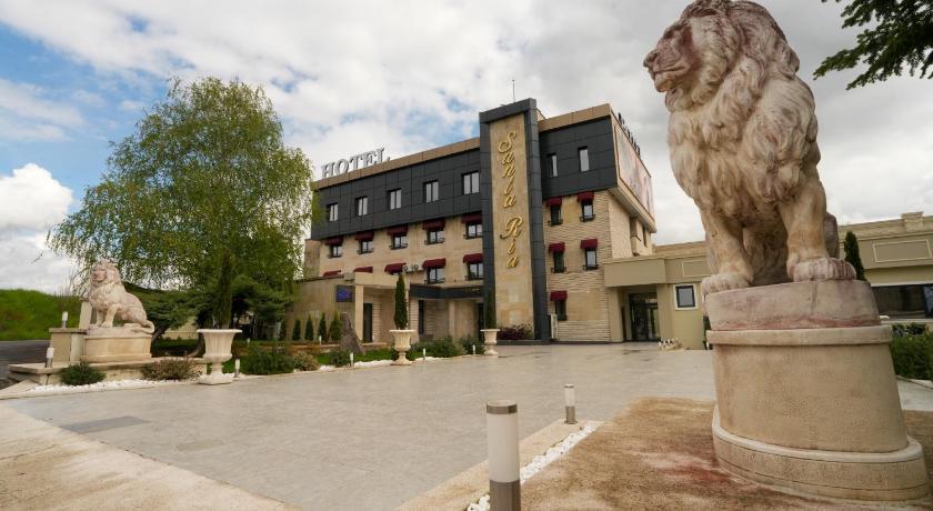 Photo of Hotel Santa Ria - Agoda Discount Booking