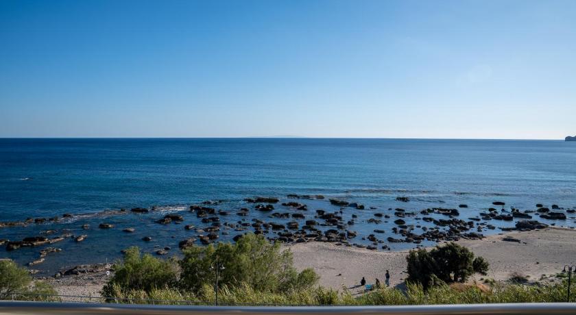 Image of Studio with Sea View 14