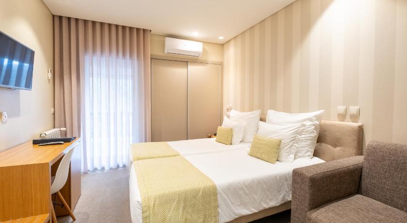 รูปของซูพีเรีย เตียงแฝด (Superior Twin Room) 0