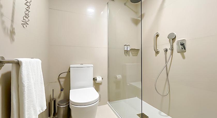 Image of One-Bedroom Suite with Kitchenette 0