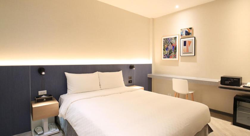 Image of Standard Double Room - no window 1