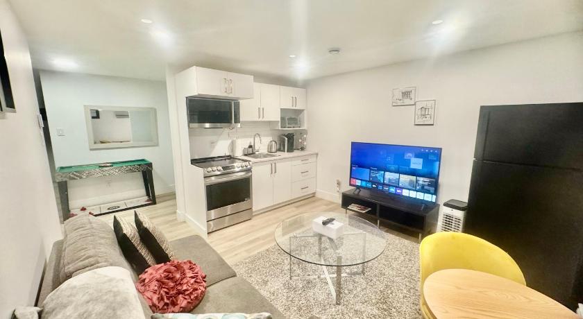 Stylish Home Near Moncton Airport