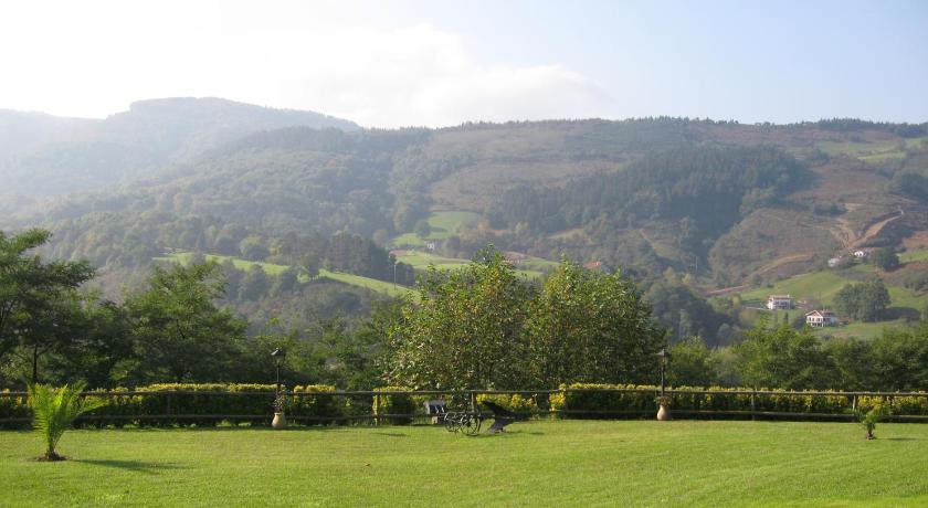 Les Jardins de Bakea