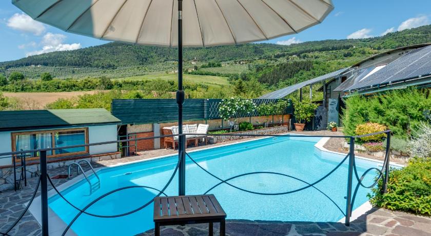 Guest House Fantaccini con Piscina