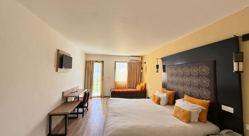 Image of Family Room 1