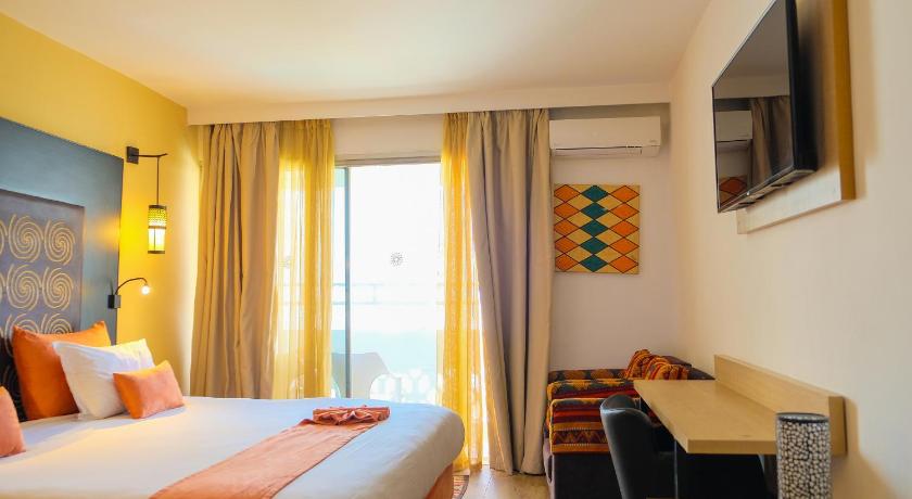 Image of Executive Sea View 0
