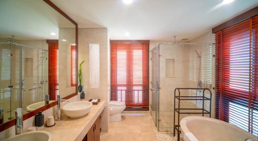 Image of Three-Bedroom Villa with Ocean View 11