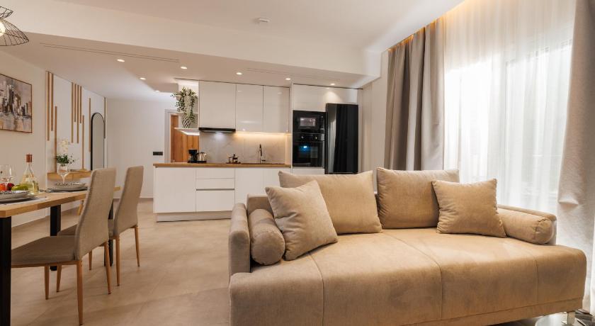 Hersonissos Beach Front Suites - image 28