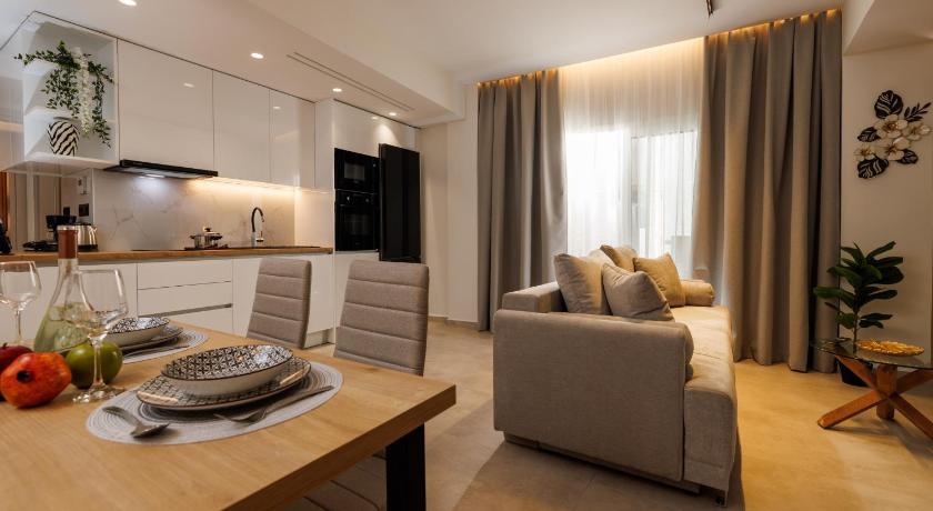 Hersonissos Beach Front Suites - image 3