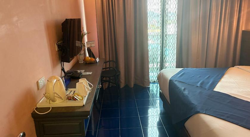 Image of Deluxe Garden View Room 13