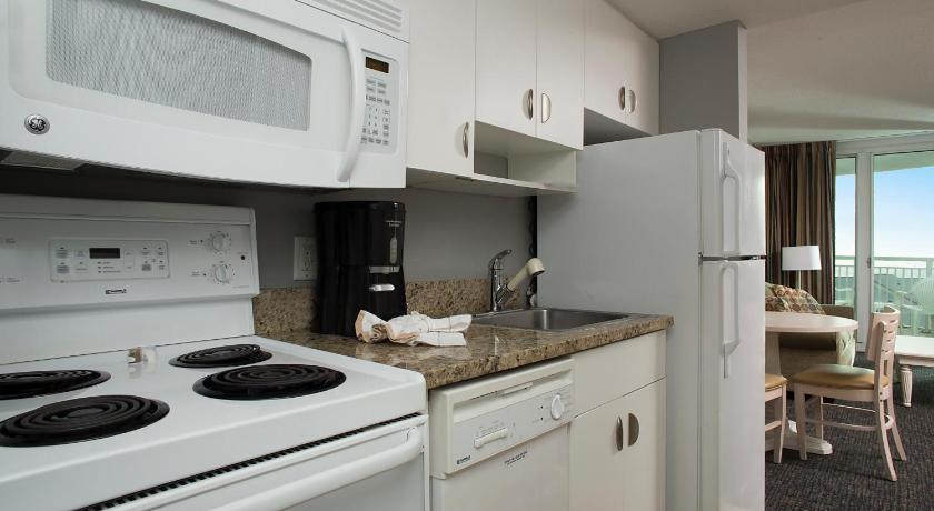 Image of One-Bedroom Corner Suite 9