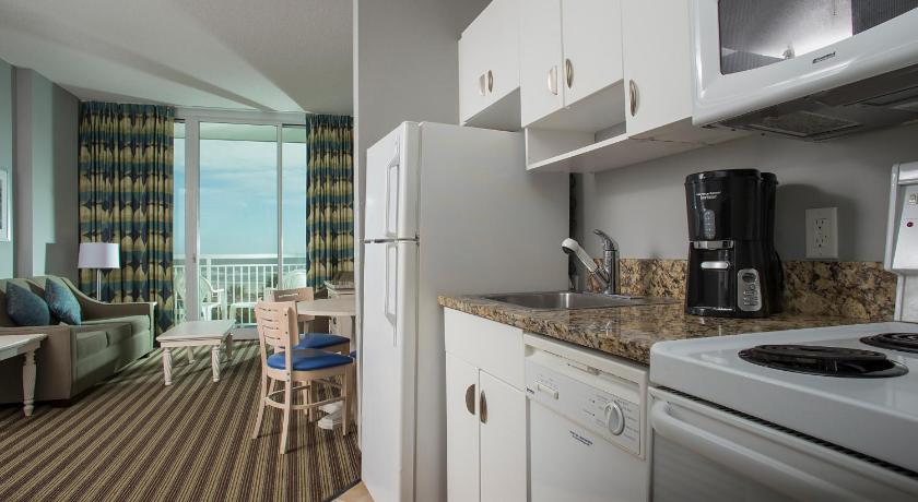 Image of One-Bedroom Suite - Ocean Front 1