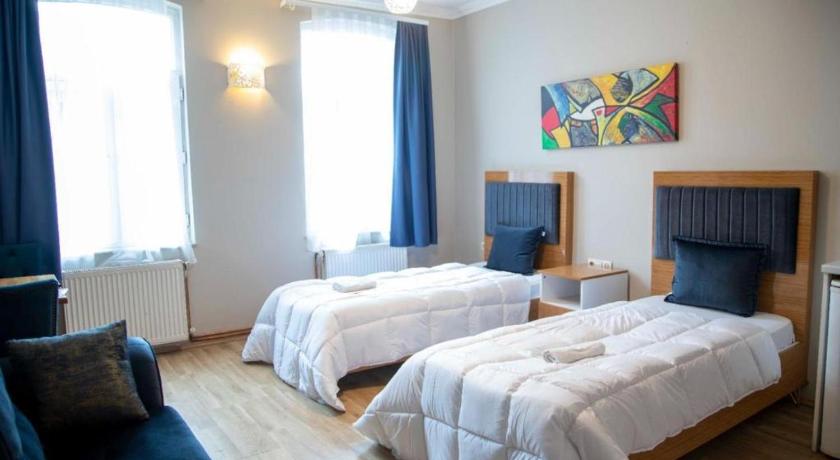 Alyon Hotel City Center - image 2