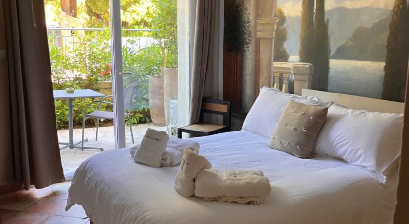 Image of Double Room with Terrace 0