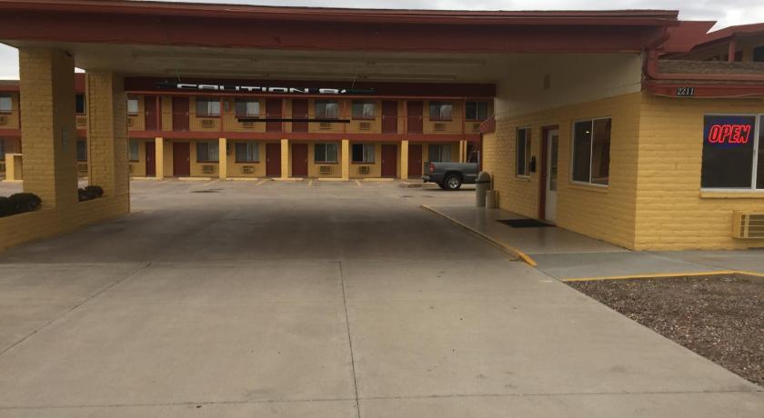 Econo Lodge I-40 Exit 286-Holbrook photo