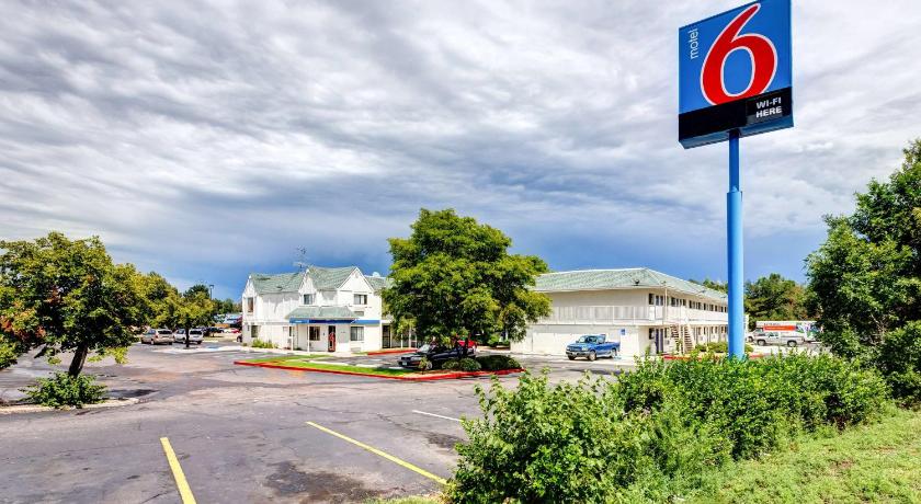 Motel 6-Wheat Ridge, CO - West - Denver North