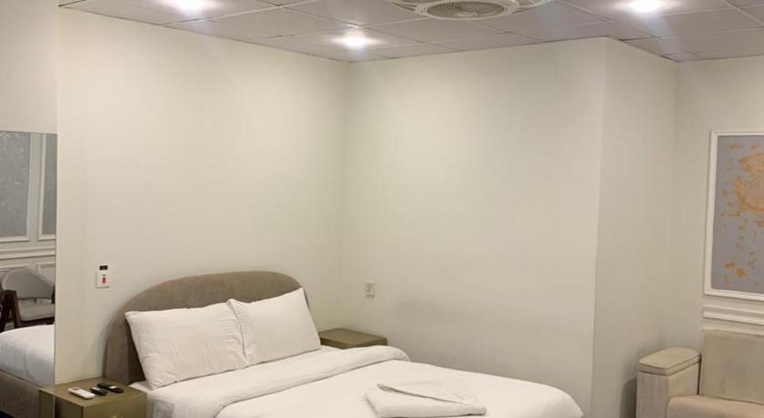 Luxvill Hotel - image 12