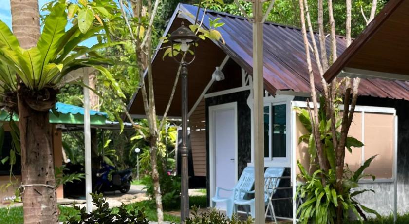 Image of Deluxe Bungalow 13